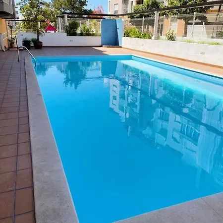 아파트 Beach Leona With Pool And Parking Armação de Pêra